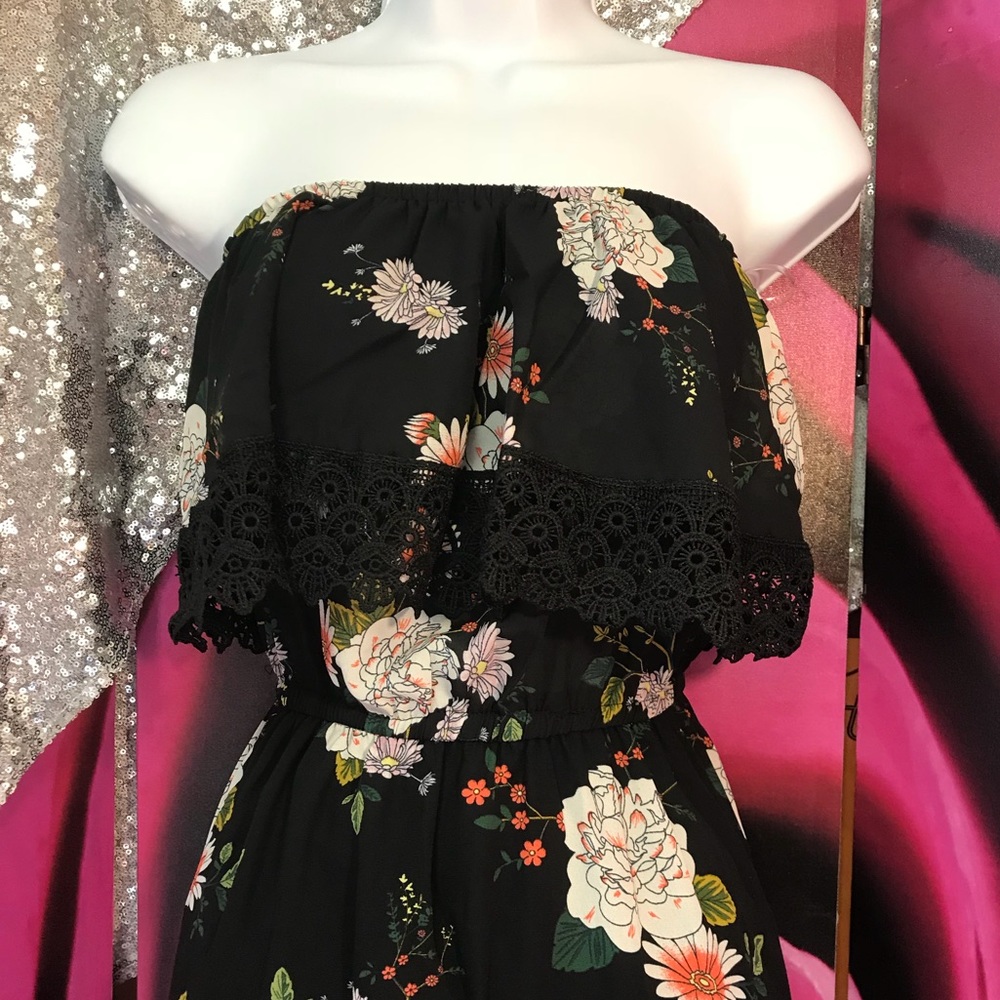 Crochet trim off the shoulder maxi - Picture 5 of 8